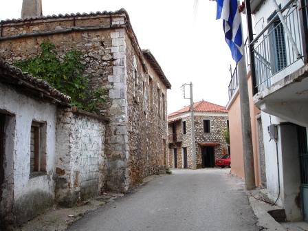 TO NIKΟΛΕΤΟΠΟΥΛΑΙΙΚΟ ΣΠΙΤΙ ΣΤΟ ΑΝΤΡΩΝΙ