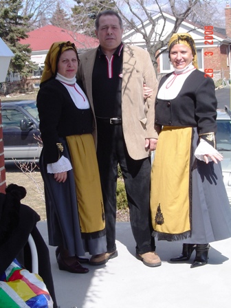 dexia antonia sto meso dimitris zaxaropoulos.jpg